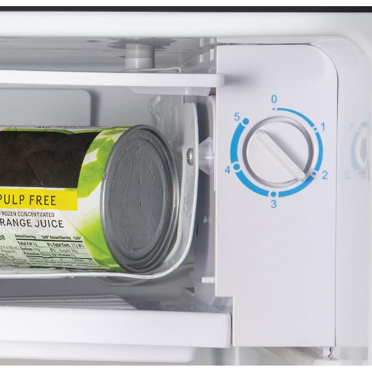 Igloo IRF32WH6A 3.2 Cu. Ft. Classic Compact Single Door Refrigerator Freezer - White