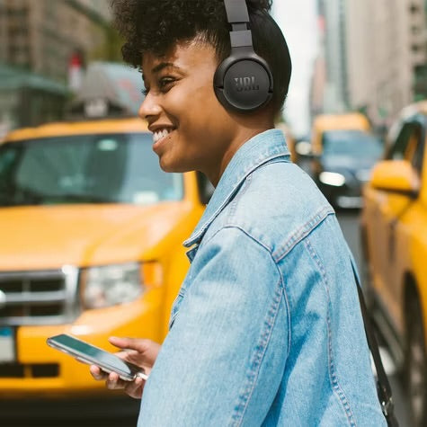 JBL Tune 670NC Wireless On Ear Noise Cancelling Headphone with gSport Carbon Fiber Case
