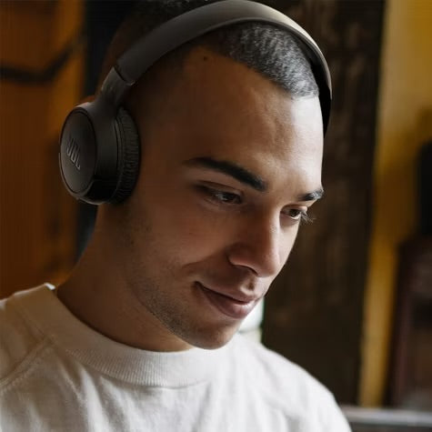 JBL Tune 670NC Wireless On Ear Noise Cancelling Headphone with gSport Carbon Fiber Case